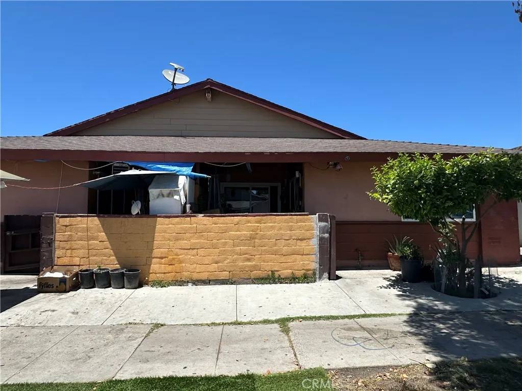 Orange, CA 92865,1905 E Grove Avenue