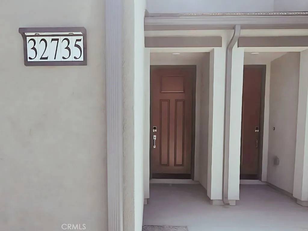 Winchester, CA 92596,32735 Manhattan