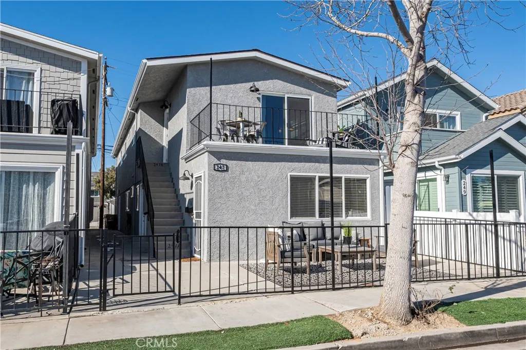 Seal Beach, CA 90740,247 17th Street