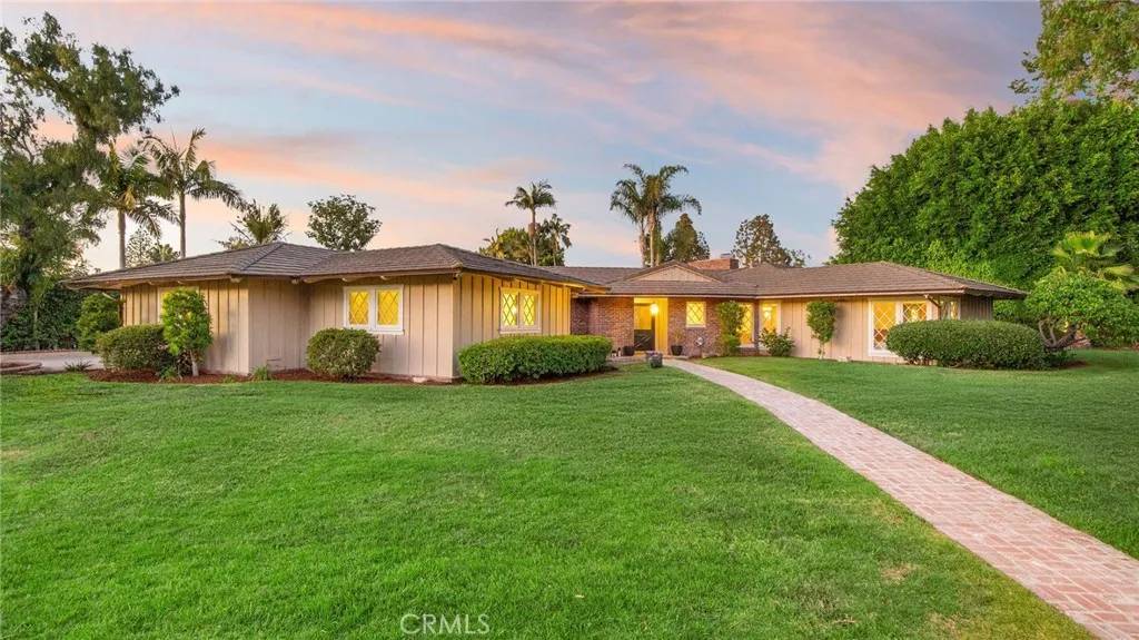 Long Beach, CA 90815,1430 La Perla Ave