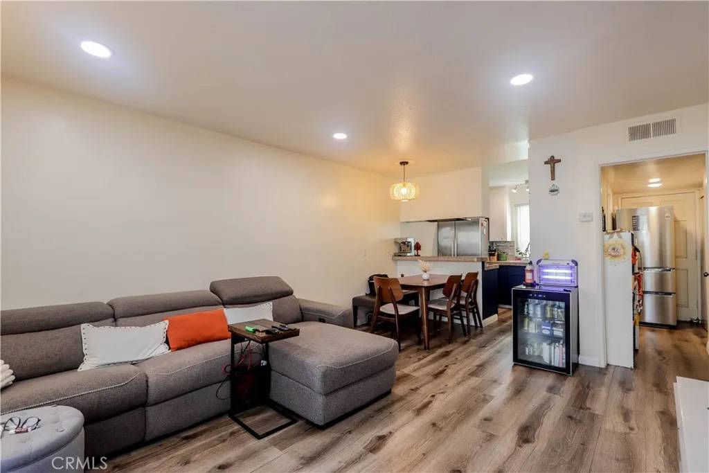 Montebello, CA 90640,1301 S Greenwood Avenue #44