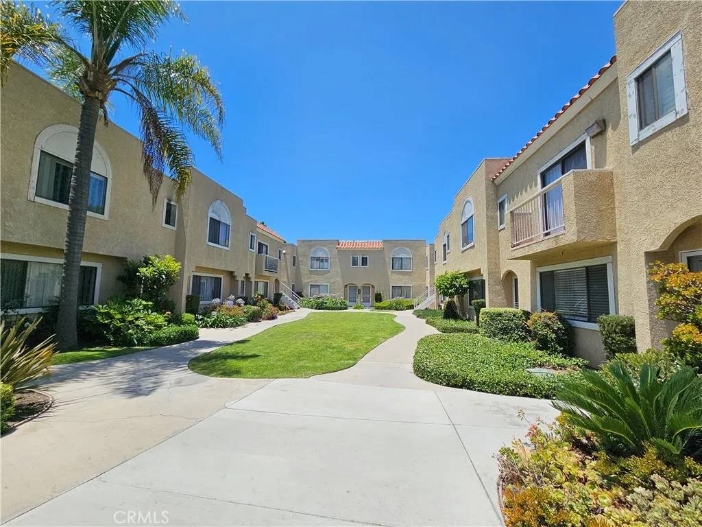 Garden Grove, CA 92844,13171 Newland Street #11