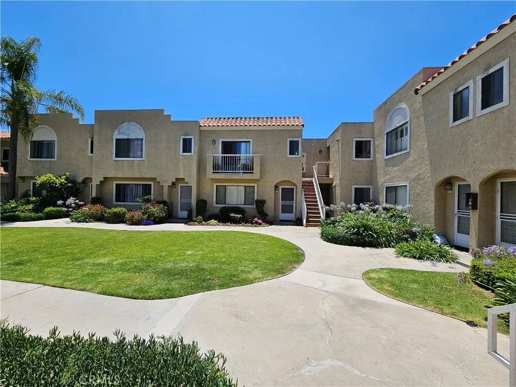 Garden Grove, CA 92844,13171 Newland Street #11