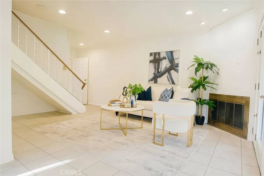 Stanton, CA 90680,7885 Cerritos Avenue #12