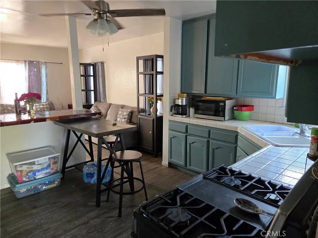 Wilmington, CA 90744,1610 Broad Avenue