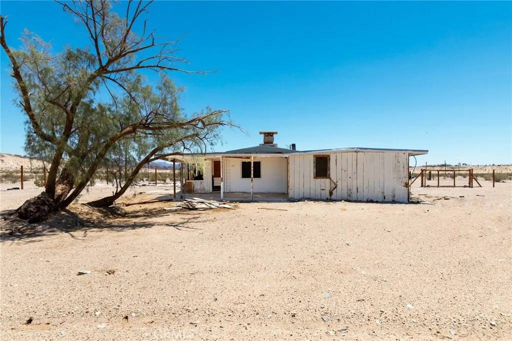 29 Palms, CA 92277,77623 Valle Vista Road