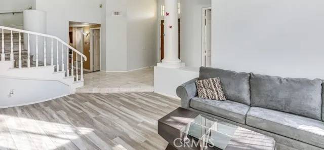 Corona, CA 92879,1020 La Salle Circle