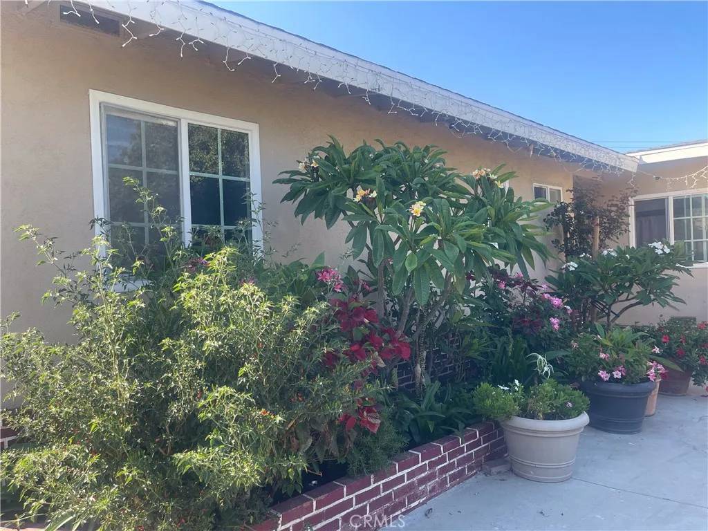 Santa Ana, CA 92704,1130 S Rene Drive