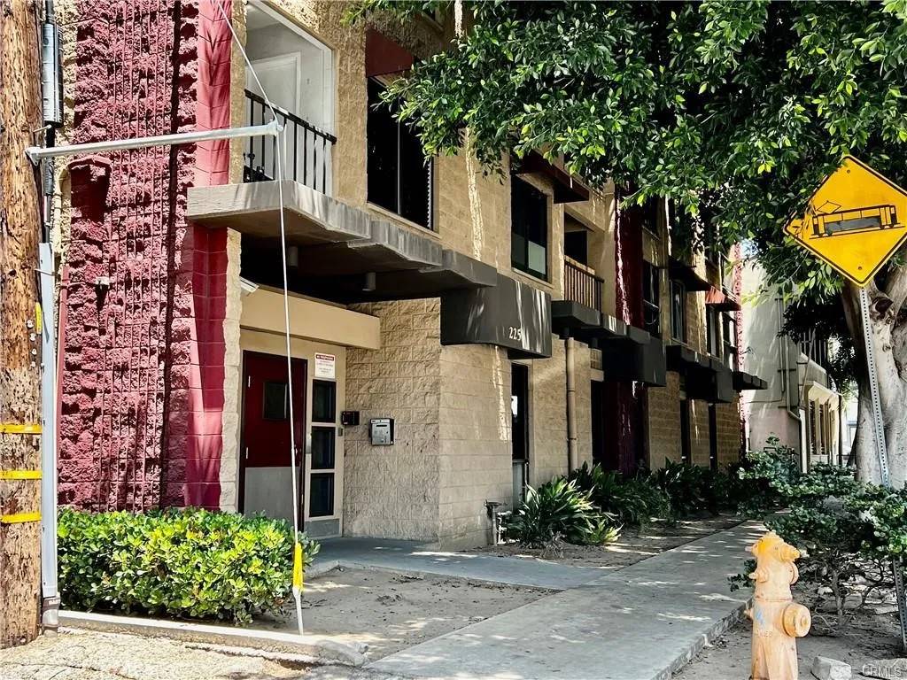 Long Beach, CA 90802,225 W 6th Street #502