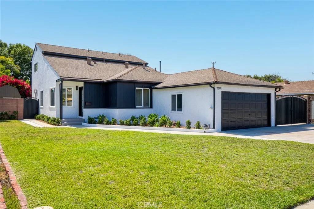 Los Alamitos, CA 90720,11091 Ranger Drive
