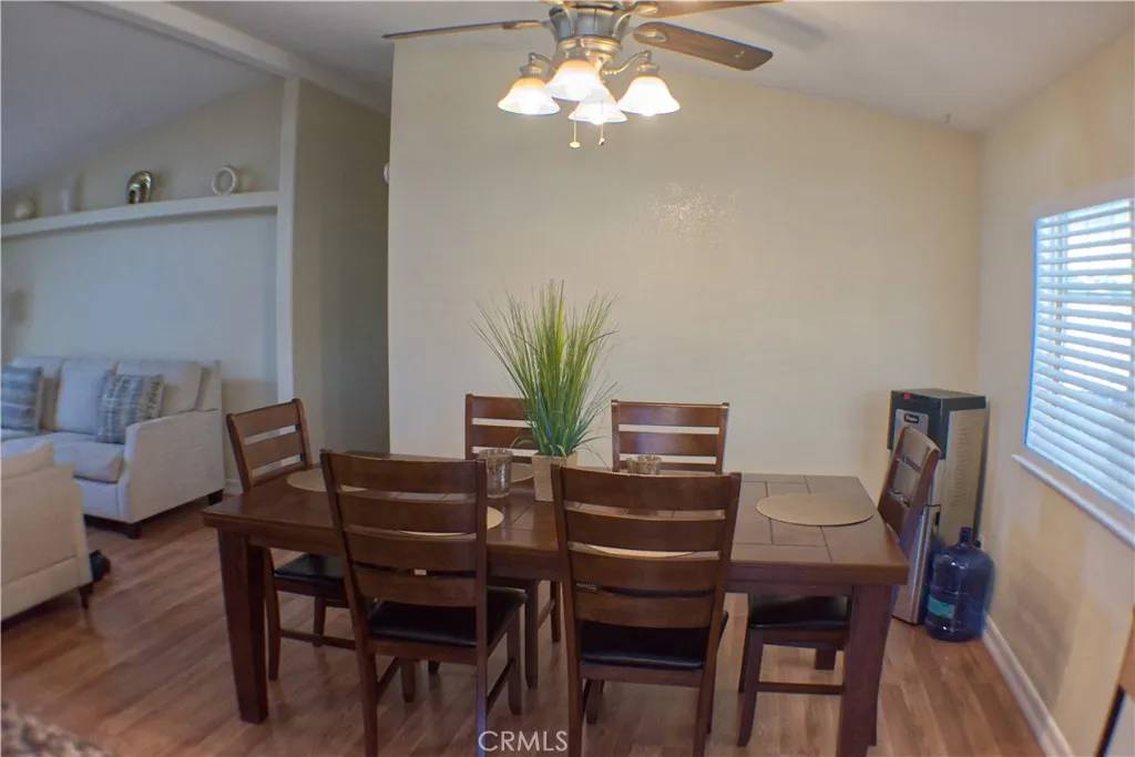 Anaheim, CA 92807,5815 E La Palma #62