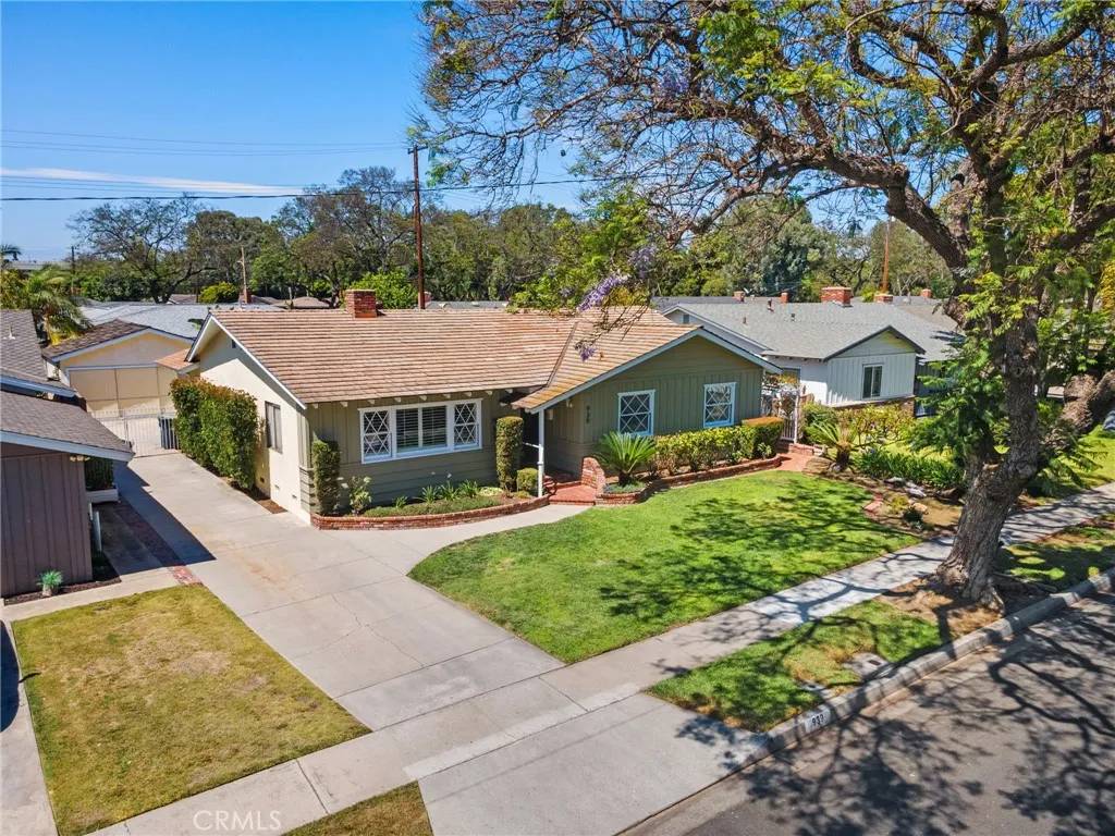 Santa Ana, CA 92706,939 W Orange Road