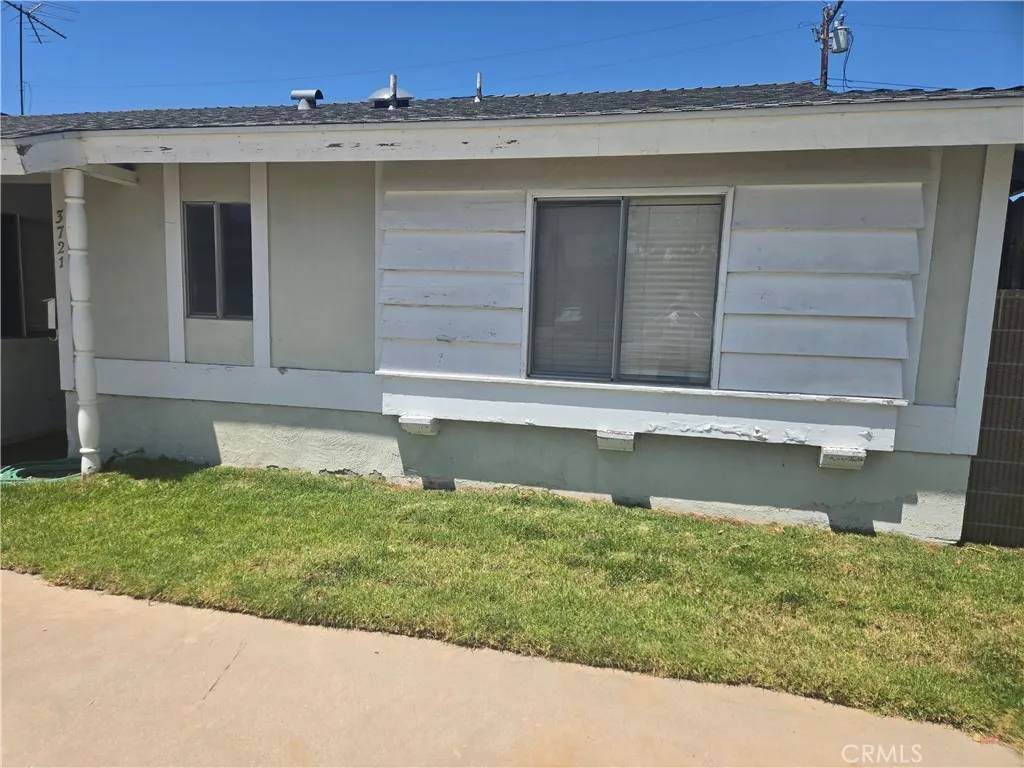 Los Alamitos, CA 90720,3721 La Colmena Way