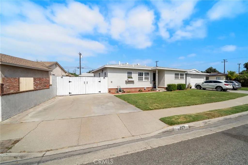 Lakewood, CA 90713,5223 Josie Avenue