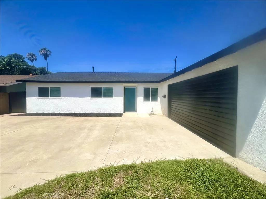 Santa Ana, CA 92704,1626 S Pacific Avenue