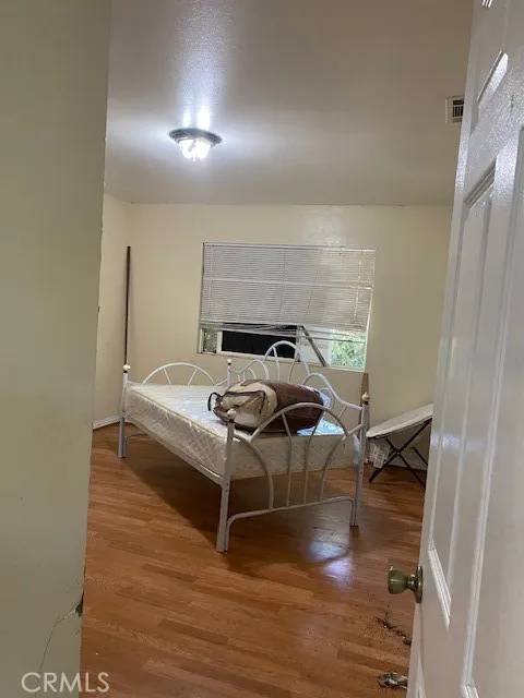 Long Beach, CA 90810,1618 W. Burnett