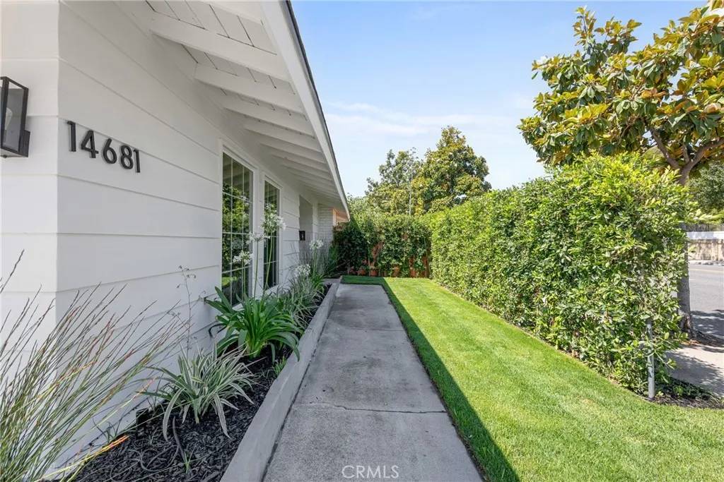 Tustin, CA 92780,14681 Yorba Street