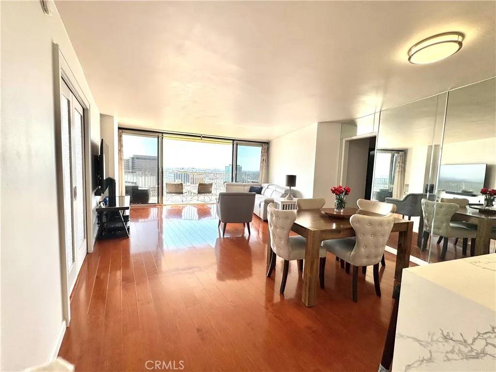 Long Beach, CA 90802,700 E Ocean Boulevard #2801