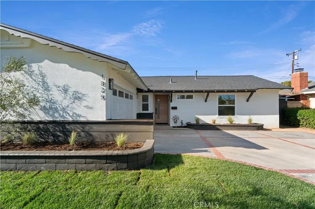Santa Ana, CA 92704,1825 W Carlton Place