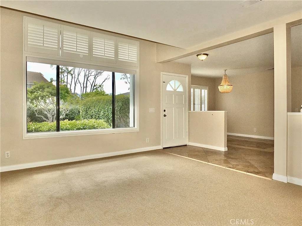Laguna Niguel, CA 92677,35 Bawley Street