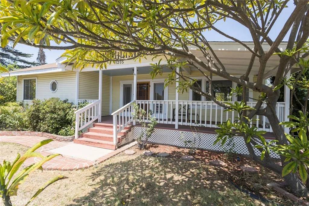 Fullerton, CA 92831,1205 Central Avenue