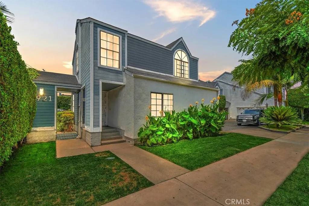 Huntington Park, CA 90255,5921 Templeton Street #F