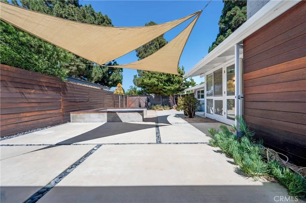 Long Beach, CA 90808,3033 Volk Avenue