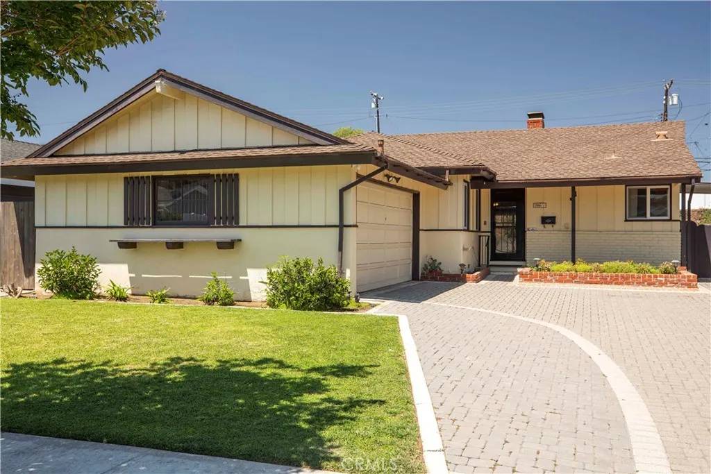 Torrance, CA 90503,20611 Vaccaro Avenue