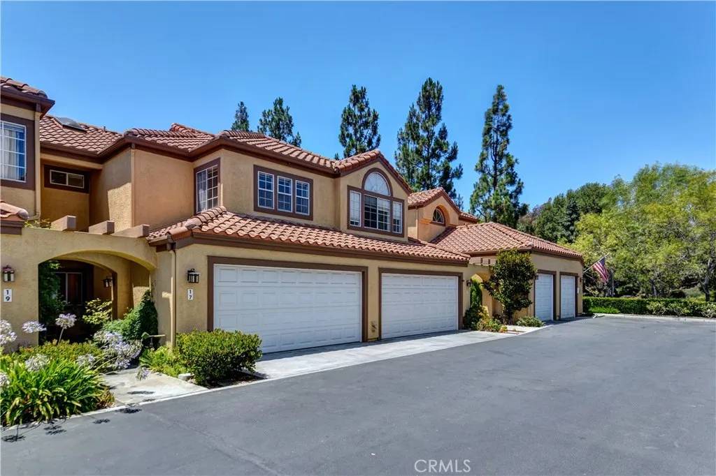 Aliso Viejo, CA 92656,17 Via Athena