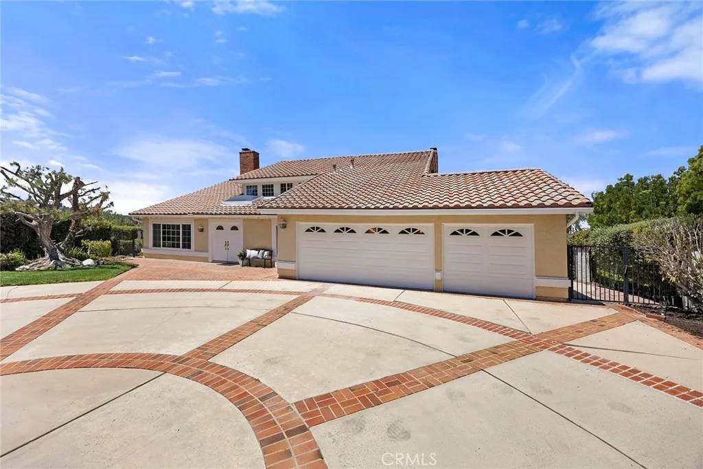 Anaheim Hills, CA 92807,6101 E Via Sabia