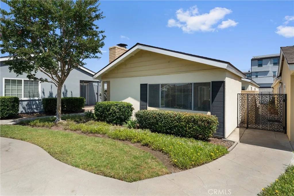 Tustin, CA 92780,282 Prospect Park