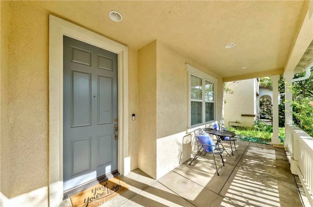 Fullerton, CA 92833,1254 Starbuck Street