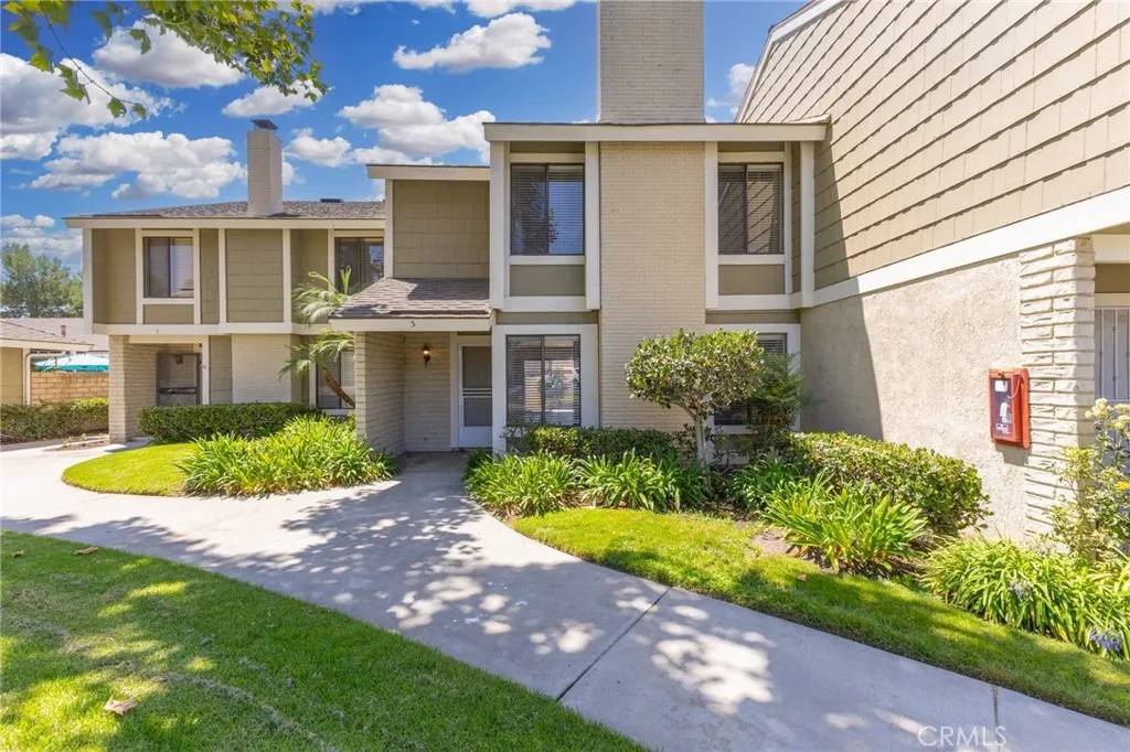 Irvine, CA 92604,5 Locust