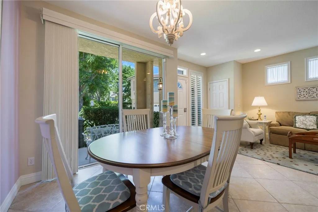 Anaheim Hills, CA 92808,1153 S Positano