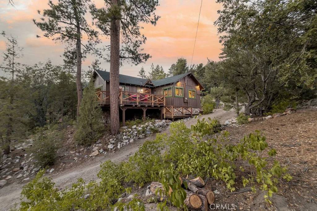 Fawnskin, CA 92333,59 Lakeview Trail