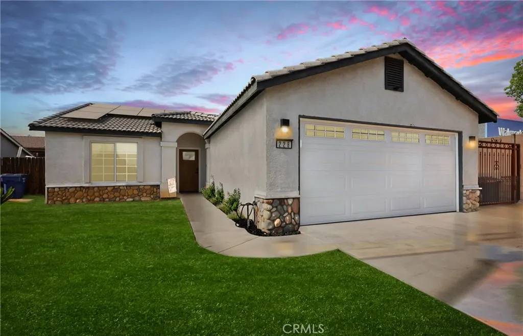 Bakersfield, CA 93308,228 Redwood Meadow Drive