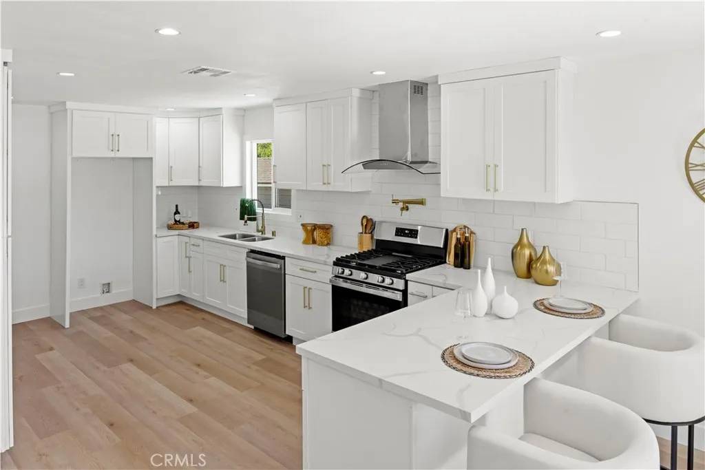 Inglewood, CA 90302,577 Stepney Street