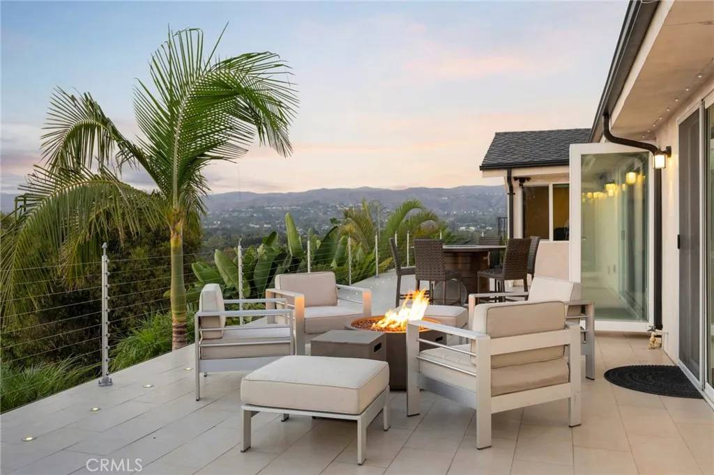 Anaheim, CA 92808,109 S Eucalyptus Drive