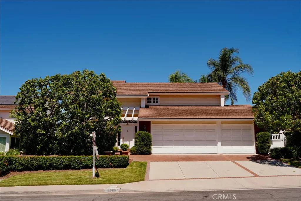 Anaheim Hills, CA 92807,1086 S Rimwood Drive