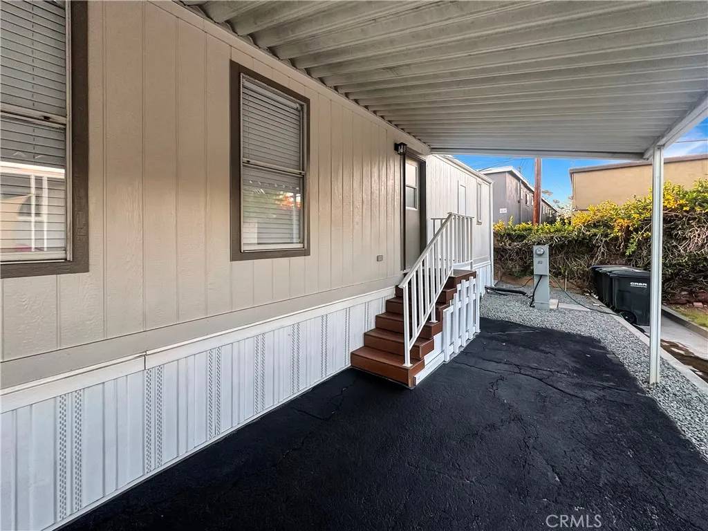 Orange, CA 92867,201 W W Collins #118