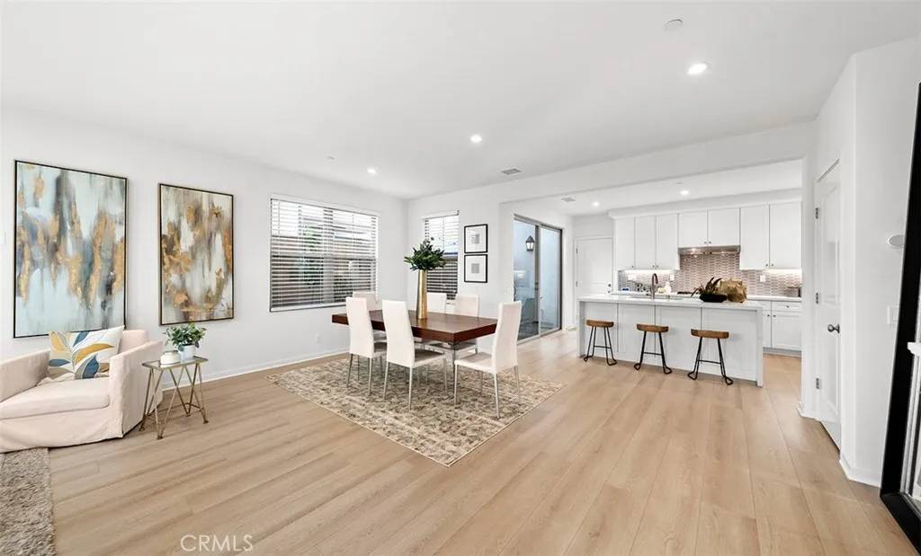 Irvine, CA 92618,106 Sunnyside