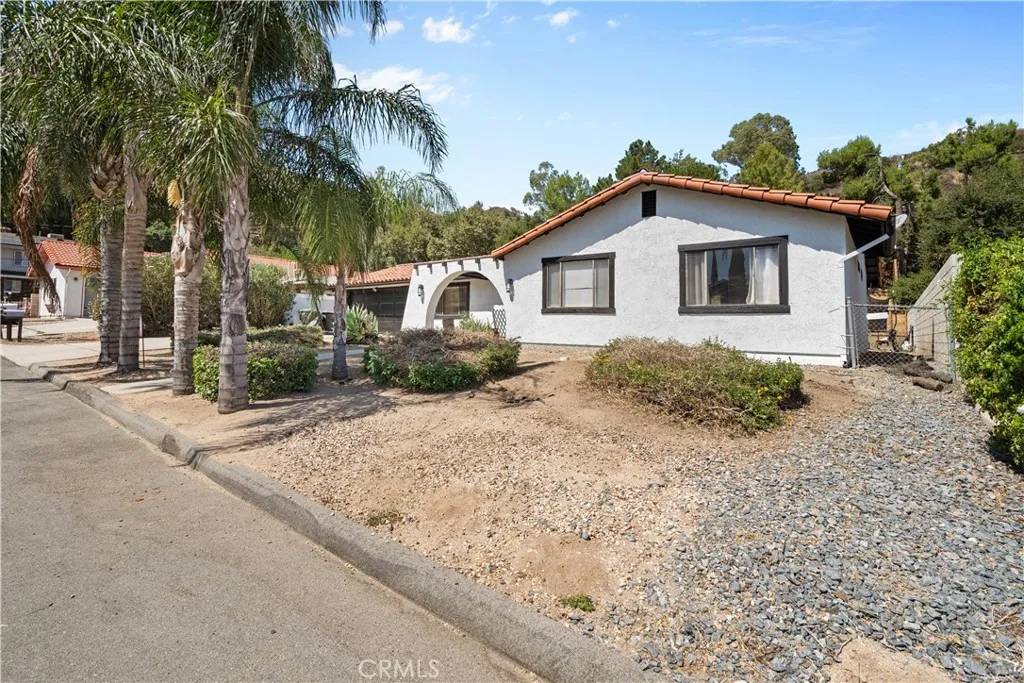 Lake Elsinore, CA 92530,33271 Mandaville Way