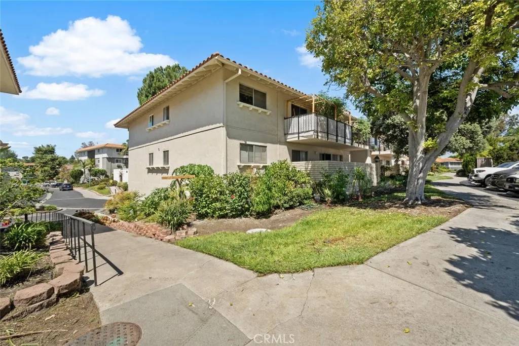 Laguna Woods, CA 92637,2338 Avenida Sevilla #N