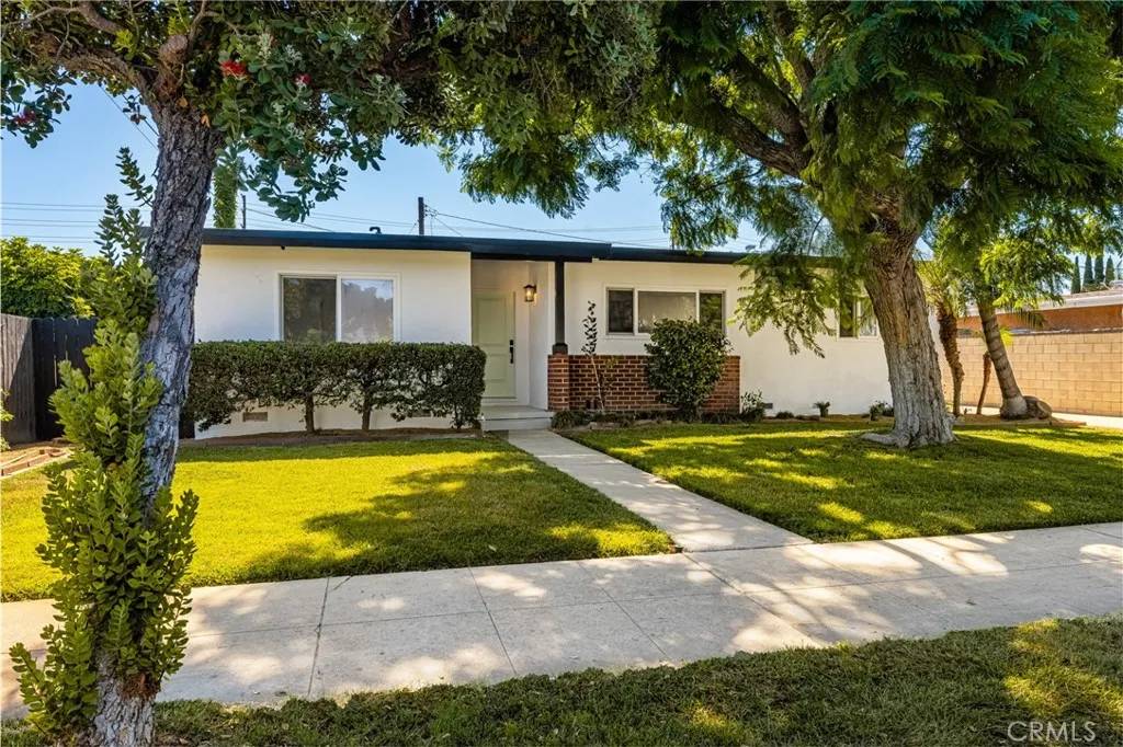 Anaheim, CA 92805,409 S Dawn St