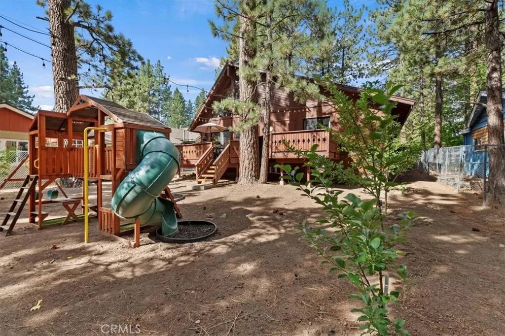 Big Bear Lake, CA 92315,447 Crane Drive