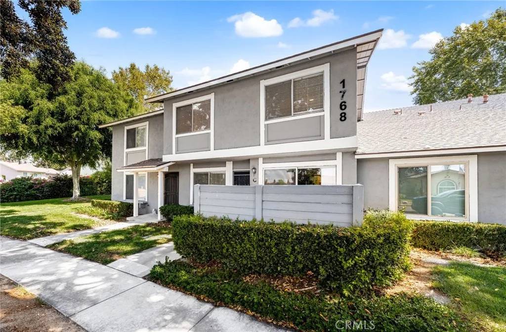 Anaheim, CA 92807,1768 N Oak Knoll Drive #C