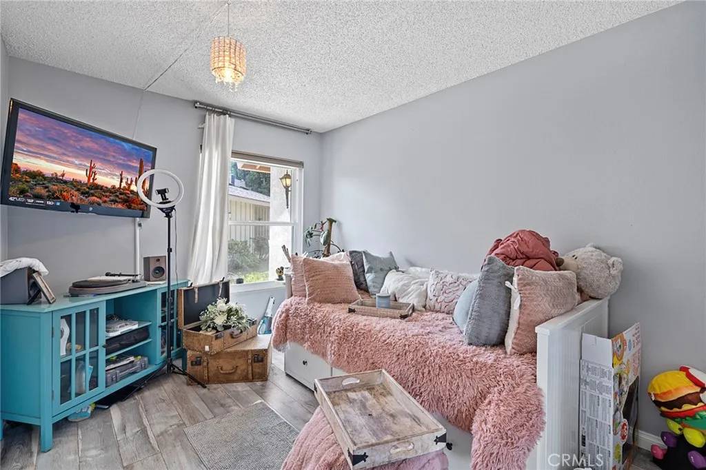 South Gate, CA 90280,5950 Imperial Highway #2