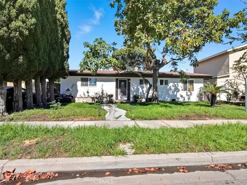 Anaheim, CA 92802,1407 W colonial