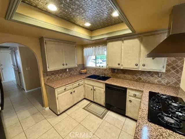 Upland, CA 91784,1099 Sullivan Street