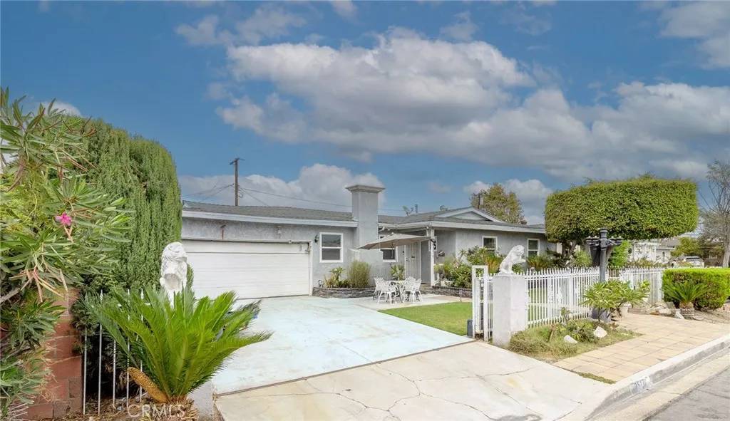 Anaheim, CA 92804,2517 W Merle